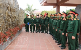 Bộ CHQS tỉnh tổ chức ng&agrave;y học tập truyền thống