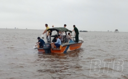 Chi cục Thủy sản Th&aacute;i B&igrave;nh thả giống thủy sản đợt 2 năm 2022