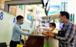 Gi&aacute; v&eacute; m&aacute;y bay dịp nghỉ lễ 30/4 - 1/5 tiếp tục tăng cao