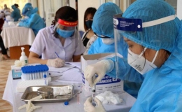 Ng&agrave;y 5/4: Th&ecirc;m 54.995 ca mắc COVID-19 mới; hơn 303.000 bệnh nh&acirc;n khỏi bệnh