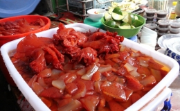 Qu&aacute;n sứa đỏ 70 năm tr&ecirc;n phố cổ H&agrave; Nội