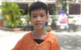 Cậu b&eacute; lớp 6 gi&agrave;nh giải nhất quốc gia viết thư UPU