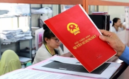 Người d&acirc;n sắp được cấp sổ đỏ trực tuyến