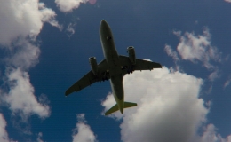 Y&ecirc;u cầu gỡ bỏ th&ocirc;ng tin sai sự thật về Việt Nam trong phim t&agrave;i liệu m&aacute;y bay MH370 tr&ecirc;n Netflix