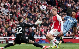 Arsenal thua trắng Aston Villa tại Emirates