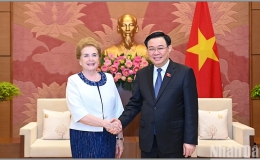 Chủ tịch Quốc hội Vương Đ&igrave;nh Huệ tiếp Ph&oacute; Chủ tịch thứ nhất Quốc hội Hungary