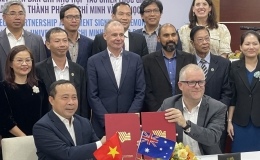 Đại học Quốc gia TP HCM hợp t&aacute;c Australia nghi&ecirc;n cứu AI