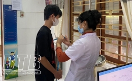 Đ&ocirc;ng Hưng thực hi&ecirc;̣n đăng ký nghĩa vụ qu&acirc;n sự tu&ocirc;̉i 17