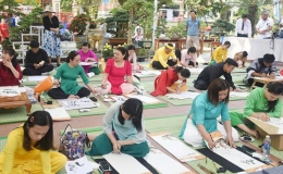 Lễ hội &ldquo;Tam Kỳ-M&ugrave;a hoa sưa 2024&rdquo; thu h&uacute;t đ&ocirc;ng đảo người d&acirc;n v&agrave; du kh&aacute;ch