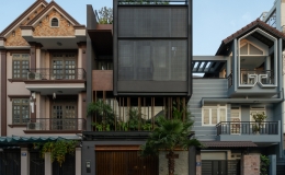 Nh&agrave; phố c&oacute; mặt tiền mở linh hoạt, cản nắng hướng T&acirc;y