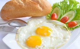 Những m&oacute;n ăn s&aacute;ng nhanh gọn đơn giản tại nh&agrave;