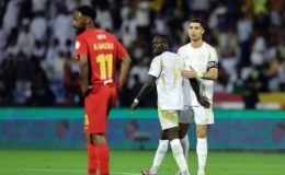 Ronaldo nhận giải thưởng lớn sau trận thua của Al Nassr