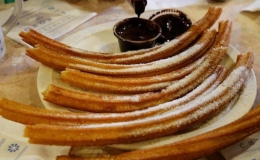 Churros, quẩy chi&ecirc;n gi&ograve;n của T&acirc;y Ban Nha lan tỏa khắp thế giới
