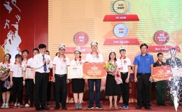 Đội tuyển TP Hồ Ch&iacute; Minh v&ocirc; địch Hội thi "&Aacute;nh s&aacute;ng soi đường" năm 2019