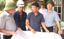 Kiểm tra c&ocirc;ng t&aacute;c nu&ocirc;i trồng thủy sản tr&ecirc;n địa b&agrave;n huyện Tiền Hải