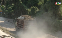 Tiền Hải: Xử l&yacute; nghi&ecirc;m phương tiện chở h&agrave;ng vượt qu&aacute; tải trọng