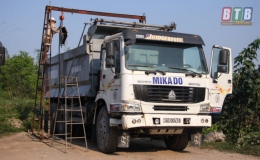 Tiền Hải: Xử l&yacute; nghi&ecirc;m phương tiện cơi nới th&agrave;nh th&ugrave;ng, chở h&agrave;ng vượt qu&aacute; tải trọng