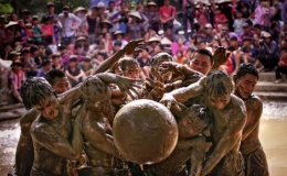 Lễ hội vật cầu b&ugrave;n l&agrave;ng V&acirc;n, Bắc Giang