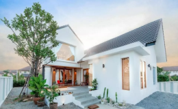 Nh&agrave; cấp 4 chữ L thiết kế đơn giản, ph&ograve;ng tắm ngập tr&agrave;n &aacute;nh nắng