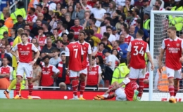Arsenal tan mộng v&ocirc; địch Ngoại hạng Anh