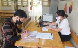 Chấn chỉnh hiện tượng y&ecirc;u cầu người học xuất tr&igrave;nh sổ hộ khẩu