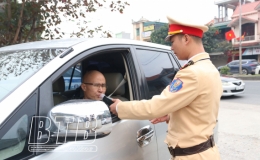 Th&agrave;nh lập 11 tổ tuần tra, kiểm so&aacute;t, xử l&yacute; vi phạm về trật tự an to&agrave;n giao th&ocirc;ng đường bộ