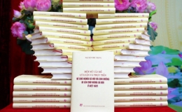 Xuất bản s&aacute;ch &ldquo;Một số vấn đề l&yacute; luận v&agrave; thực tiễn về chủ nghĩa x&atilde; hội v&agrave; con đường đi l&ecirc;n chủ nghĩa x&atilde; hội ở Việt Nam&rdquo; của Tổng B&iacute; thư Nguyễn Ph&uacute; Trọng bằng 7 ngoại ngữ