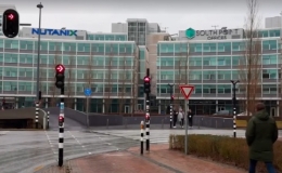 Đ&egrave;n giao th&ocirc;ng biết ưu ti&ecirc;n đ&uacute;ng phương tiện