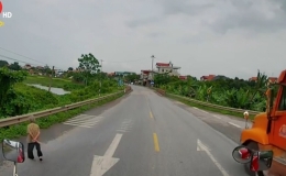 Điểm m&ugrave; giao th&ocirc;ng: Cẩn trọng với người cao tuổi khi ra đường