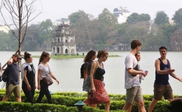 Gần 7,6 triệu lượt kh&aacute;ch quốc tế đến Việt Nam