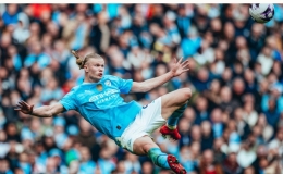 Haaland ghi 4 b&agrave;n gi&uacute;p Man City thắng đậm