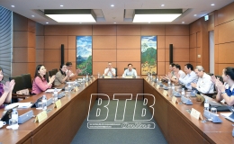 Quốc hội thảo luận về một số dự &aacute;n luật tr&igrave;nh Kỳ họp