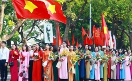 Bộ Ch&iacute;nh trị: D&acirc;n số l&agrave; yếu tố quan trọng h&agrave;ng đầu, l&agrave; nhiệm vụ chiến lược