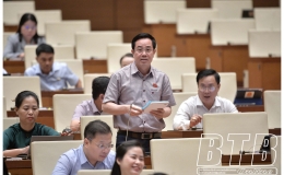 Kỳ họp thứ 9: Quốc hội thảo luận về c&aacute;c dự &aacute;n Luật