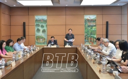 Kỳ họp thứ ch&iacute;n, Quốc hội kh&oacute;a XV: Thảo luận ở tổ về c&aacute;c nghị quyết, dự &aacute;n luật