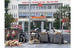 Thị trấn Vũ Thư: &Ugrave;n ứ r&aacute;c thải sinh hoạt g&acirc;y &ocirc; nhiễm m&ocirc;i trường