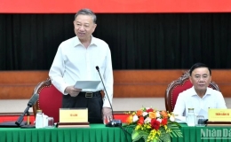 Tổng B&iacute; thư T&ocirc; L&acirc;m l&agrave;m việc với Ban Tổ chức Trung ương