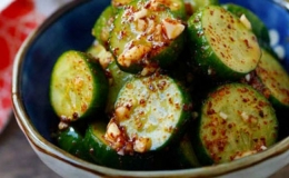 Dưa chuột dầm muối ớt 