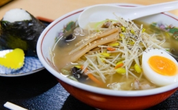 B&iacute; mật th&uacute; vị của Ohori Onsen - loại gi&aacute; đỗ d&agrave;i hơn 2 gang tay