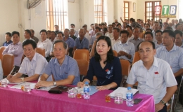 Tiếp x&uacute;c cử tri tại huyện Kiến Xương