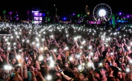 Lễ hội &acirc;m nhạc Coachella ho&agrave;nh tr&aacute;ng nhất thế giới lỗi hẹn với kh&aacute;n giả