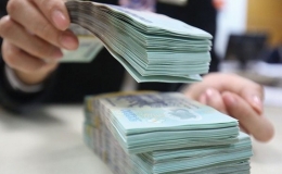 Một loạt ng&acirc;n h&agrave;ng tiếp tục giảm l&atilde;i suất huy động