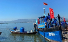 Quảng Nam: Nước sạch về 'đảo kh&aacute;t' Tam Hải