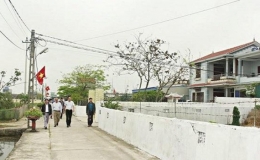 Bước chuyển m&igrave;nh tr&ecirc;n qu&ecirc; hương Giao An