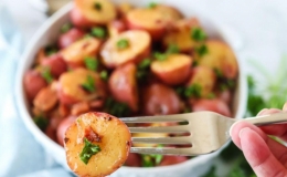 C&aacute;ch l&agrave;m salad khoai t&acirc;y kiểu Đức