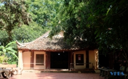 Đặc sắc đền thờ thầy dạy hai vua