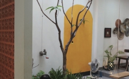 Nh&agrave; ống đẹp xuất sắc, &aacute;nh s&aacute;ng rọi thẳng từ n&oacute;c xuống