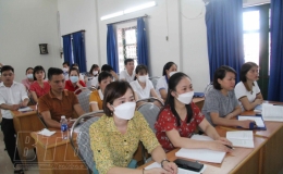 46 c&ocirc;ng nh&acirc;n X&iacute; nghiệp May Hưng H&agrave; được tham gia lớp bồi dưỡng nhận thức về Đảng