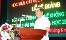 46 học vi&ecirc;n được cấp bằng cao cấp l&yacute; luận ch&iacute;nh trị