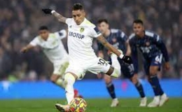 Barcelona r&uacute;t lui, Arsenal tiến s&aacute;t tới mục ti&ecirc;u Raphinha